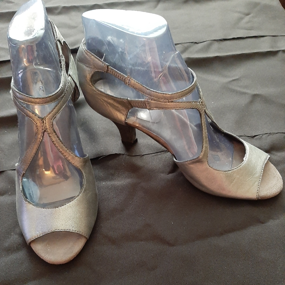 Shoes - Picture 2 of 2